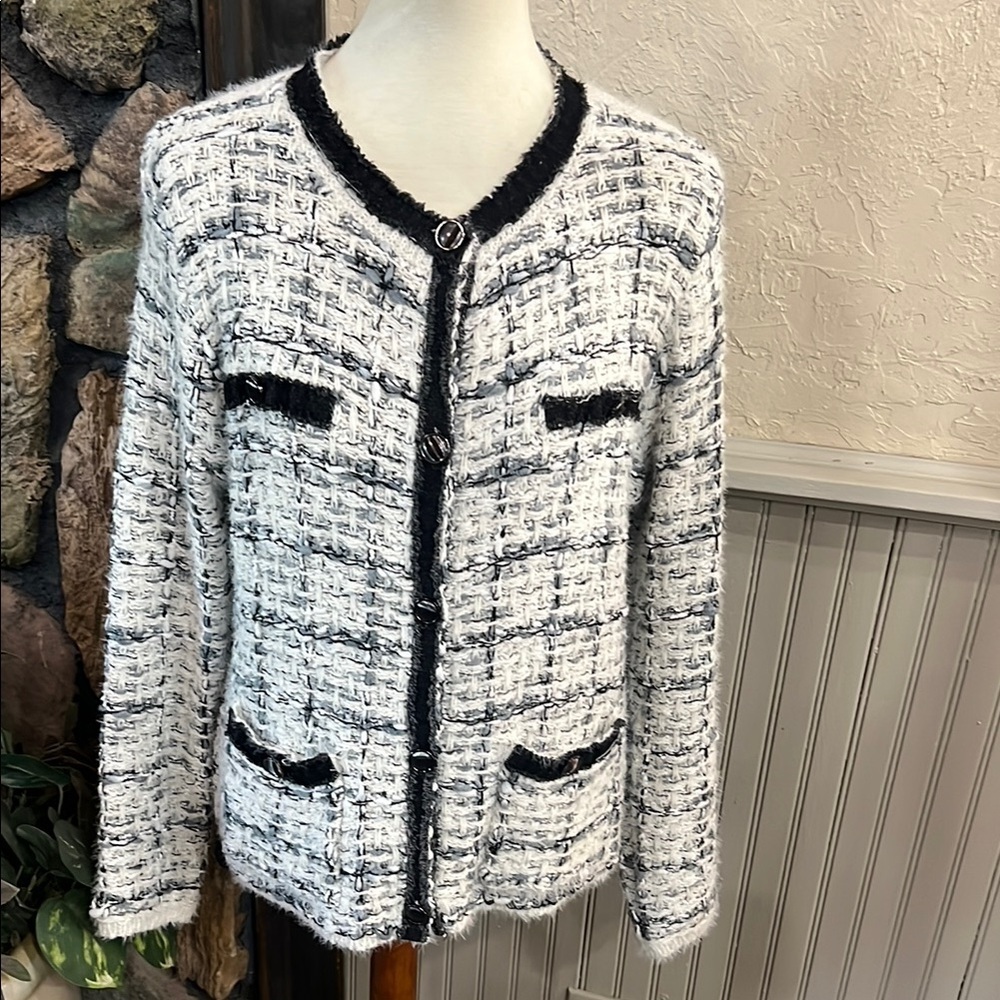 Sioni Black and White Blazer Tweed Style